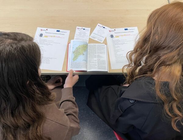 Forud for afrejse arbejder eleverne med research om Rhodos, herunder kultur, historie og sundhedsfaglige forhold. Forberedelsen styrker både det faglige fundament og evnen til at indgå i international